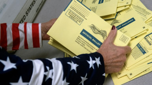Fermeture des premiers bureaux de vote, l'Am&eacute;rique retient son souffle