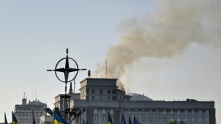 Ukraine: le siège du gouvernement endommagé après une attaque aérienne russe record