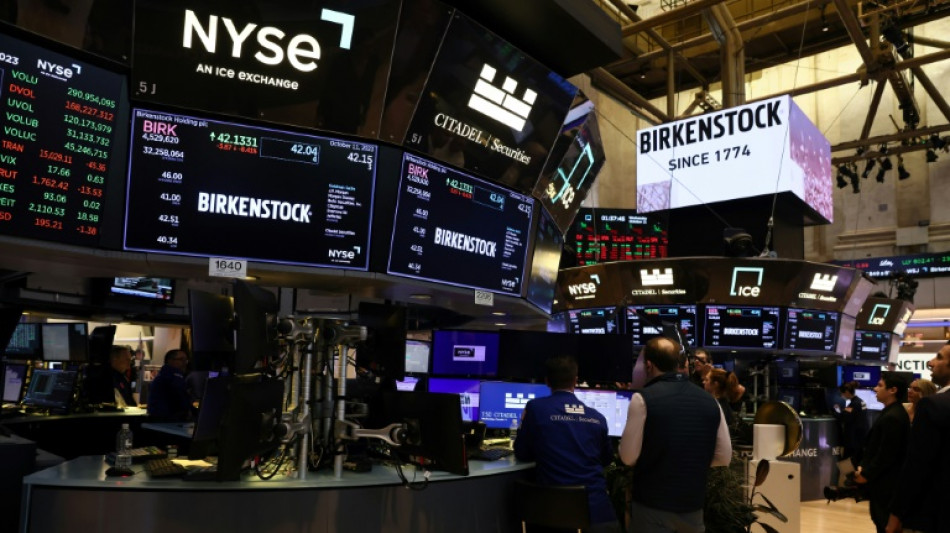 Les taux se replient et Wall Street cl&ocirc;t en hausse, le S&P &agrave; un record