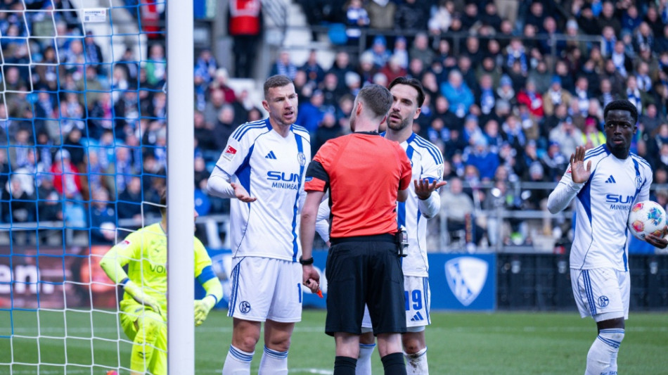 Handfeste Winterkrise: Schalke muss um Aufstieg bangen