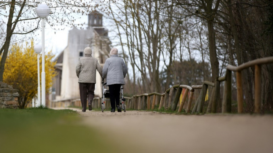 Zahl der Empf&auml;nger von Grundsicherung im Alter im vergangenen Jahr gestiegen