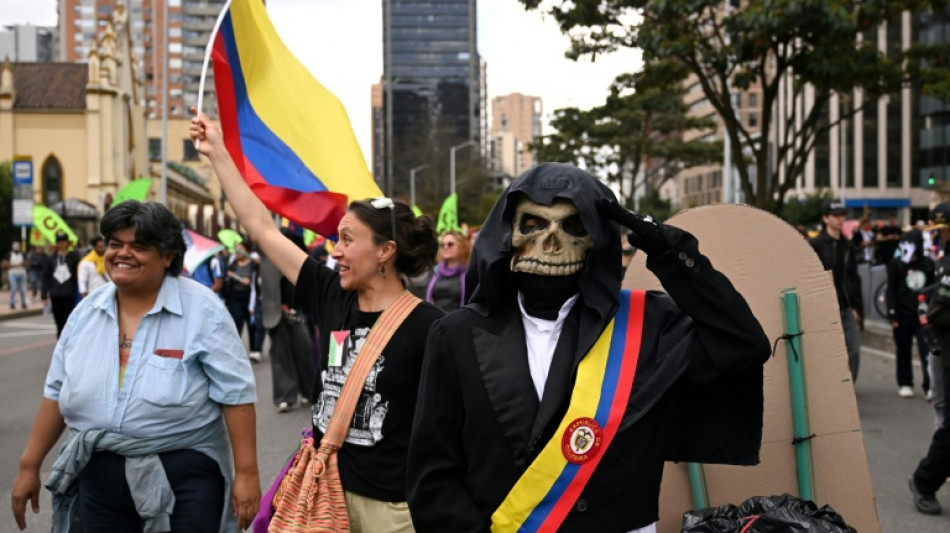 En Colombie, des milliers de personnes manifestent contre le nouveau pr&eacute;sident de droite dure