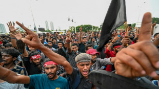 Polizei in Sri Lanka setzt Tr&auml;nengas gegen Demonstranten ein