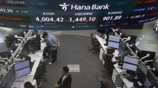Borsa: l'Asia chiude in calo, pesano i dubbi su tecnologia