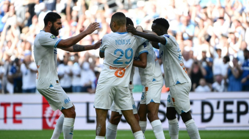 Olympique de Marselha estreia no Franc&ecirc;s com vit&oacute;ria de virada sobre o Reims
