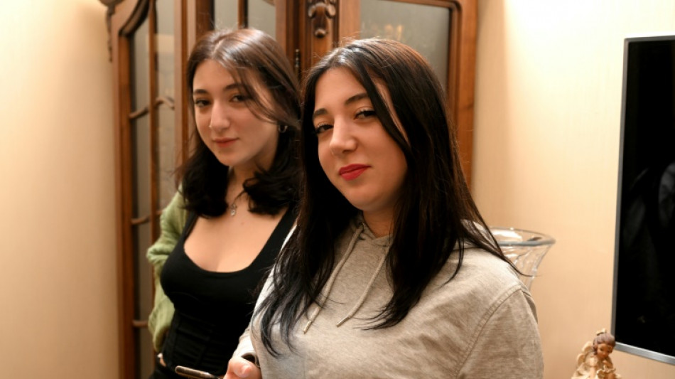La b&uacute;squeda de la verdad sobre 120.000 beb&eacute;s robados en Georgia 