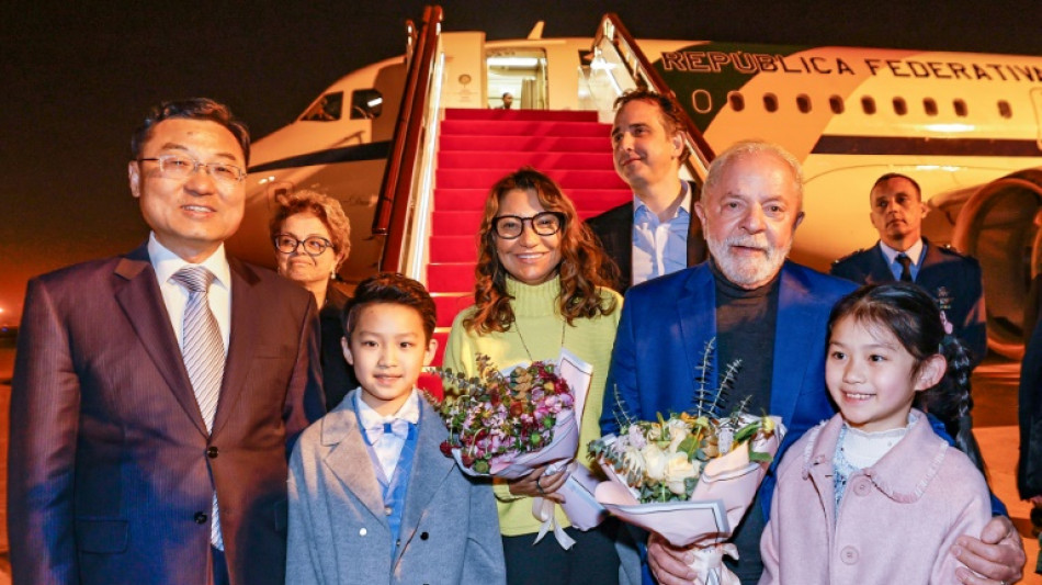 &Agrave; Shanghai, Lula fustige le FMI et les &eacute;changes en dollars