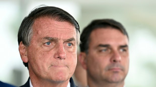 Ex-presidente Bolsonaro d&aacute; entrada na UTI com broncopneumonia
