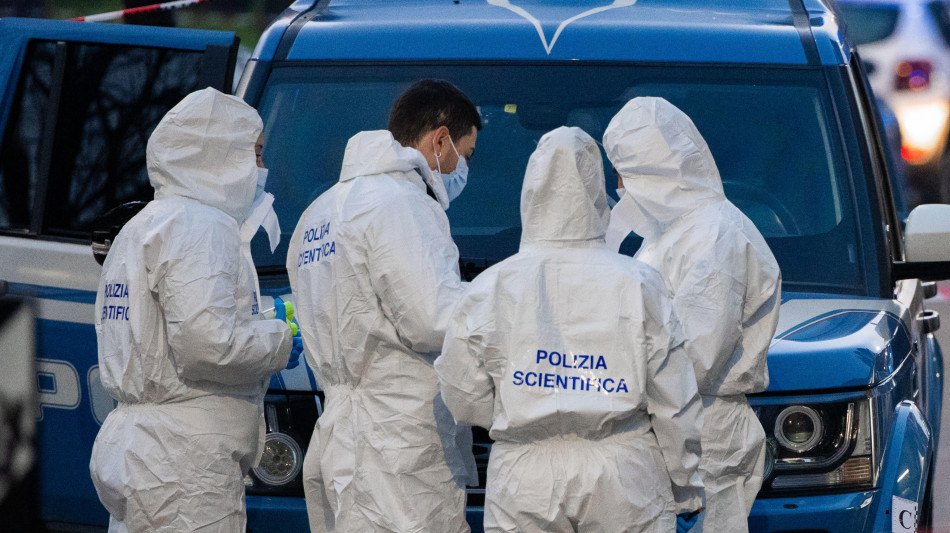 Procura Milano, a Rogoredo l'arma &egrave; stata messa dopo accanto alla vittima