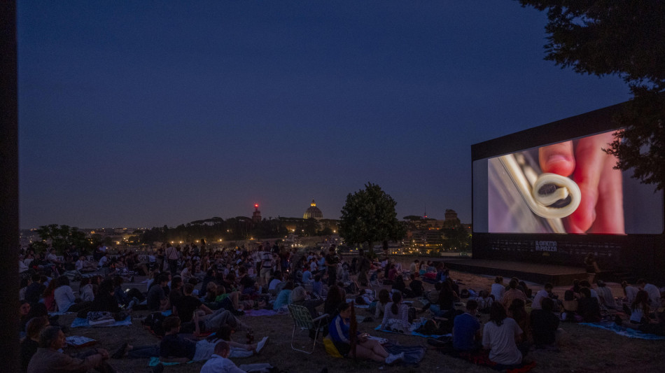Torna 'Il cinema in piazza' a Roma, si parte con la serie di Bellocchio su Tortora