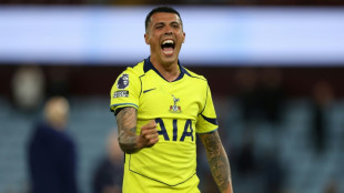 Spurs defender Porro signs new contract