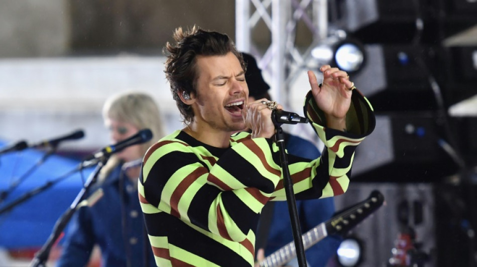 Charnel et charmeur, la pop star Harry Styles revient avec un album tr&egrave;s intimiste
