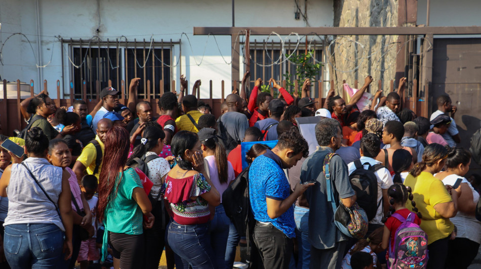Giudice Usa annulla il divieto di Trump per i visti ai migranti di 75 Paesi