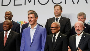 Teilnehmer von Linken-Treffen in Barcelona beschw&ouml;ren Zusammenhalt zur Verteidigung der Demokratie