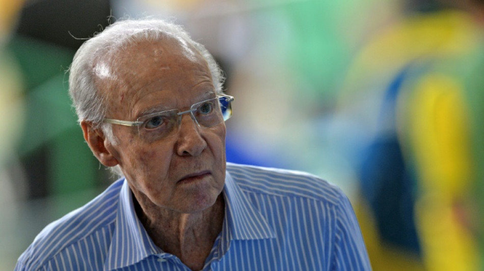 Zagallo apresenta "melhora" ap&oacute;s ser internado no Rio com quadro de infec&ccedil;&atilde;o urin&aacute;ria