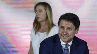 Conte a Meloni, non vieni in Parlamento, dov'&egrave; il tuo onore?