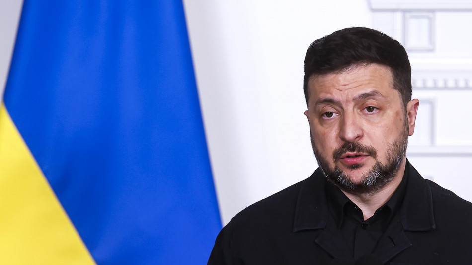 Kiev, 'Mosca prepara offensiva, entro settembre vuole tutto il Donbass'