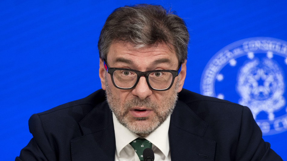 Giorgetti, 'su difesa l'Italia c'&egrave;, ma definire necessit&agrave;'