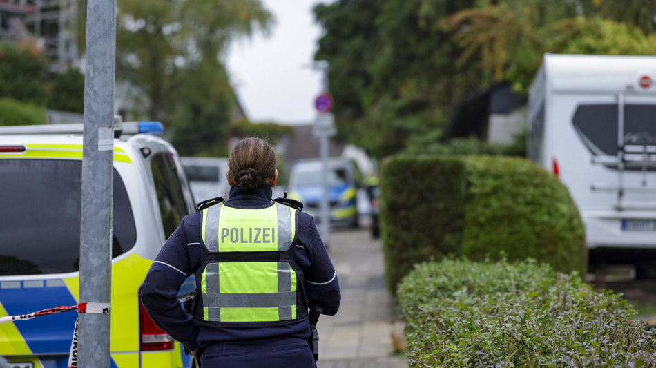 Germania, &egrave; stata la figlia di 17 anni a accoltellare la sindaca
