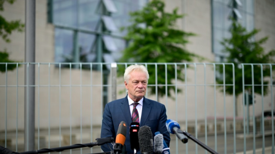 Agrarminister Rainer: Bei Eind&auml;mmung der Vogelgrippe "an einem Strang" ziehen