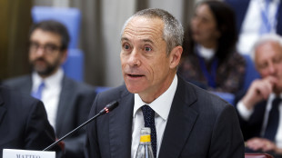 Poste: pubblicato prospetto informativo dell'offerta su Tim, partenza domani