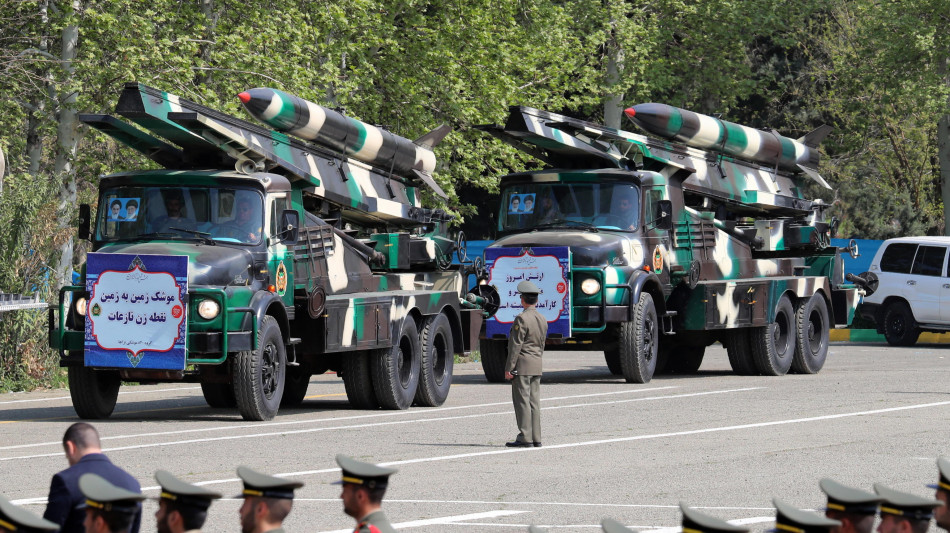 Iran, 'le nostre capacit&agrave; di difesa non negoziabili con gli Usa'