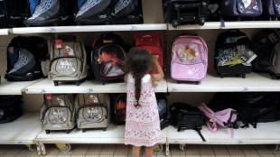 La rentr&eacute;e scolaire s'annonce moins co&ucirc;teuse pour les familles, mais pas pour les &eacute;tudiants