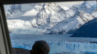 Arrestan a activistas de Greenpeace en Argentina por protestar contra la reforma de la ley de glaciares