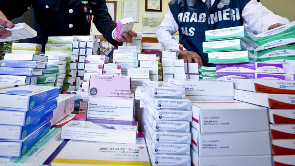 Quasi 50mila farmaci e articoli sanitari sequestrati dai Nas nel 2025