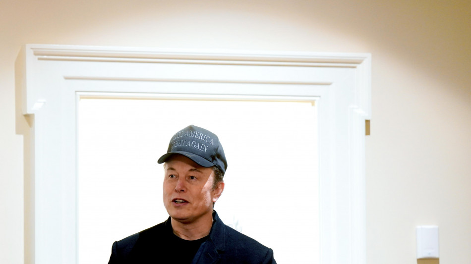 Musk, Zelensky si &egrave; distrutto da solo davanti agli americani