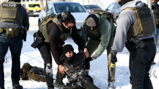 Un agente del ICE enfrenta cargos estatales en Minnesota por el tiroteo que hiri&oacute; a un migrante