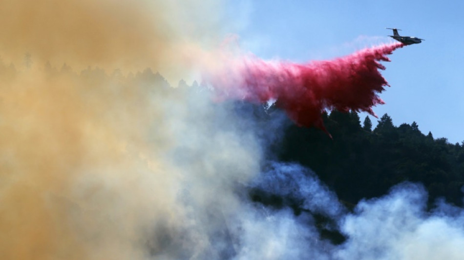 La r&eacute;gion de Los Angeles toujours menac&eacute;e par les incendies, malgr&eacute; la baisse des temp&eacute;ratures