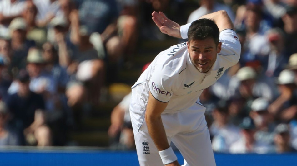 Anderson omitted as England ring changes for third Ashes Test