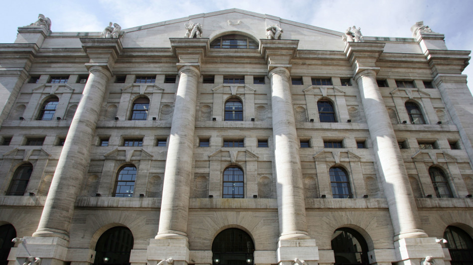 Borsa: Milano in calo (-0,5%) con le banche