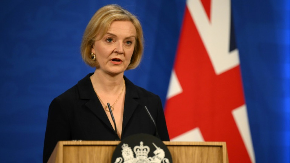 En pleine lutte pour sa survie politique, Liz Truss face &agrave; un test au Parlement