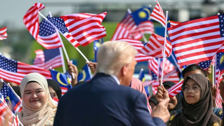 US-Pr&auml;sident Trump fliegt von Malaysia weiter nach Japan