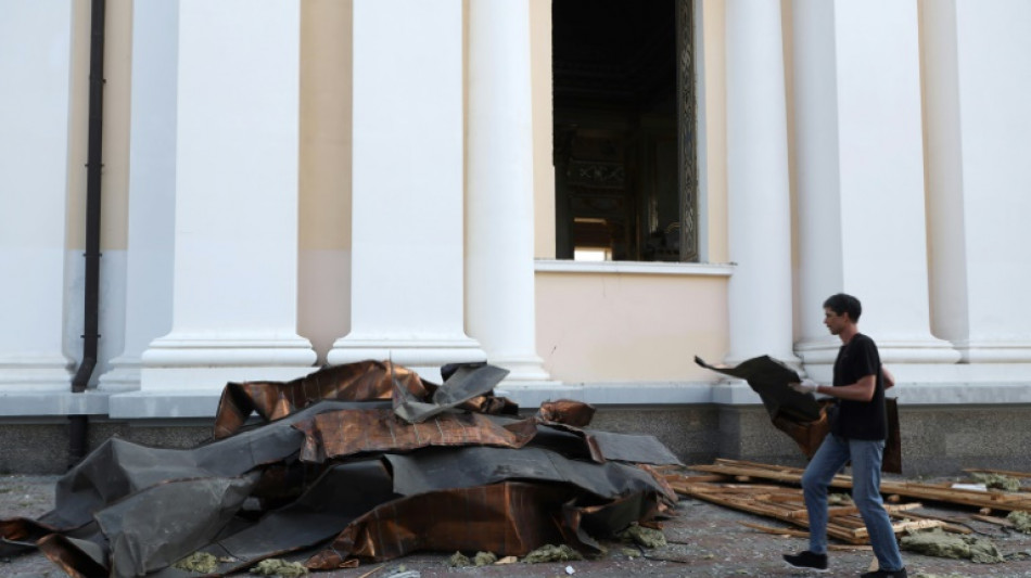 Un civil muerto y un puerto da&ntilde;ado por un ataque ruso en la regi&oacute;n ucraniana de Odesa