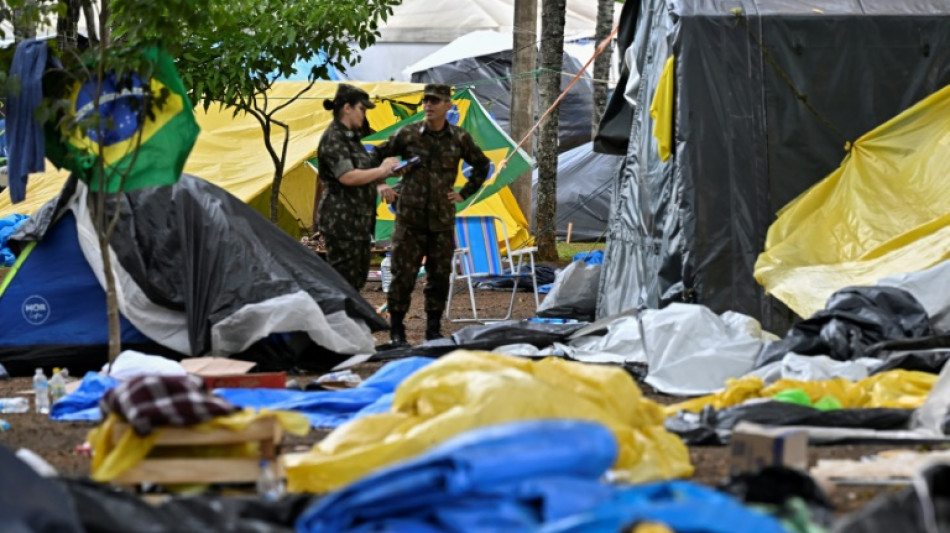 Lula au travail, apr&egrave;s le choc du remake de l'assaut du Capitole &agrave; Brasilia