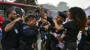 Manifestantes chocan con polic&iacute;as en Panam&aacute; por visita de secretario de Estado de EEUU