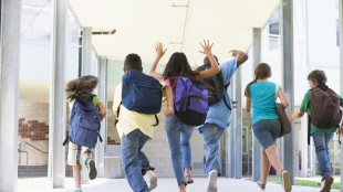 La Fondation Valsef R&ecirc;vons Grand lance le Programme Aire de jeux